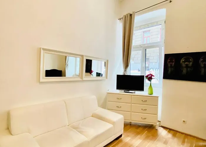 Cozy Lg Apartman *